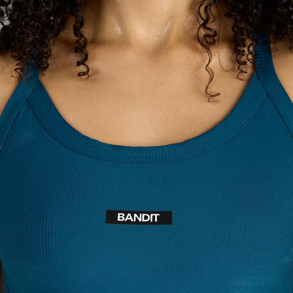 Cadence™ Scoop Neck Race Crop - Image 5