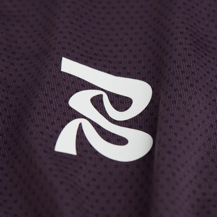 Micromesh™ "Evolve Running" Long Sleeve Tee - Unisex, Nightshade - Image 5