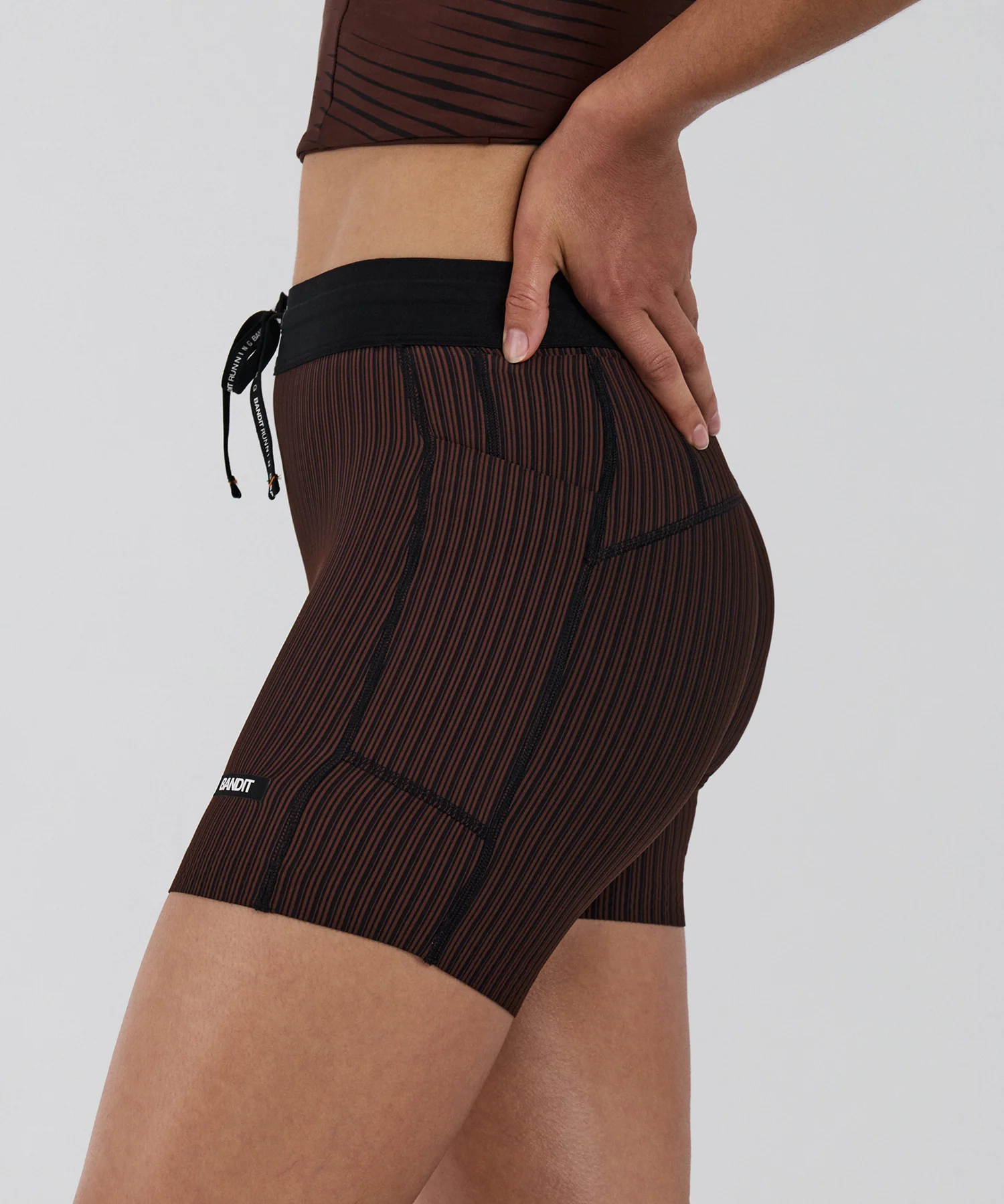 Women's Striped Cadence⢠5" Compression Shorts - Cacao / Black - Image 2